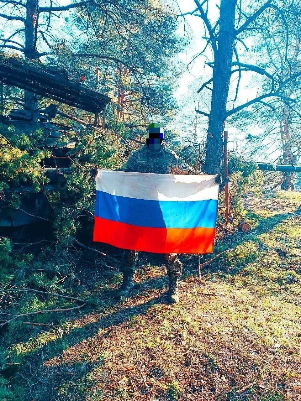 Наши бойцы в зоне СВО. Фото © Telegram / Colonelcassad