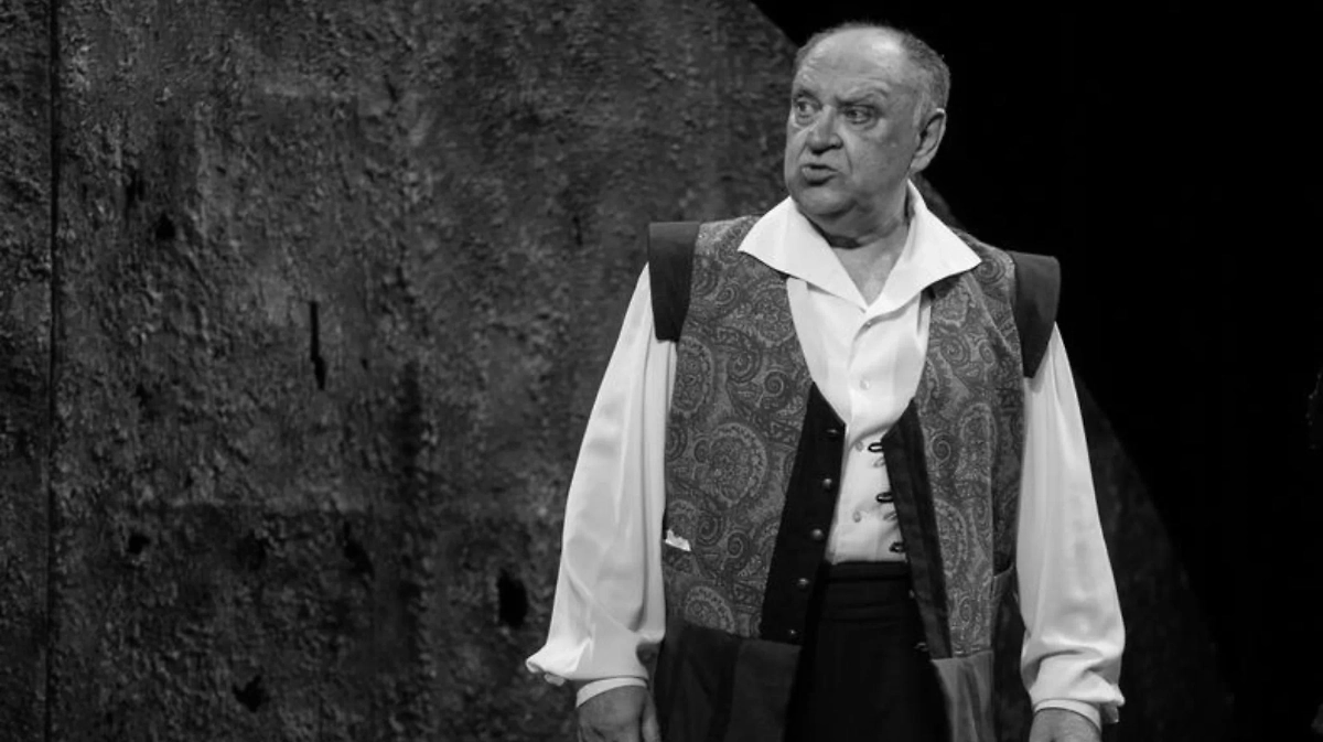 Владимир Матвеев. Обложка © Театр имени Ленсовета