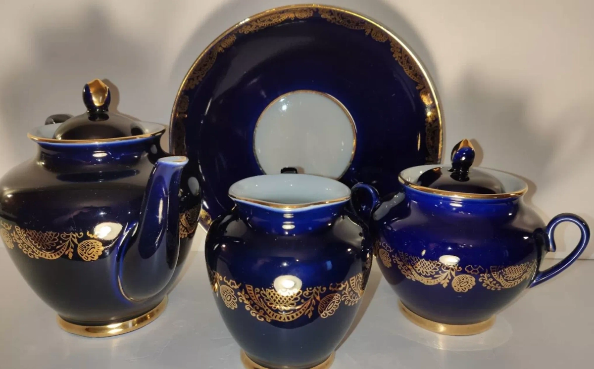 Старая советская посуда: что выгодно продать. Фото © Avito