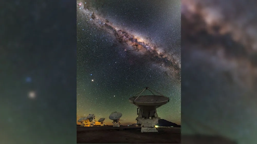 Млечный Путь в небе над обсерваторией Atacama Large Millimeter Array в пустыне Атакама. Фото  © eso.org