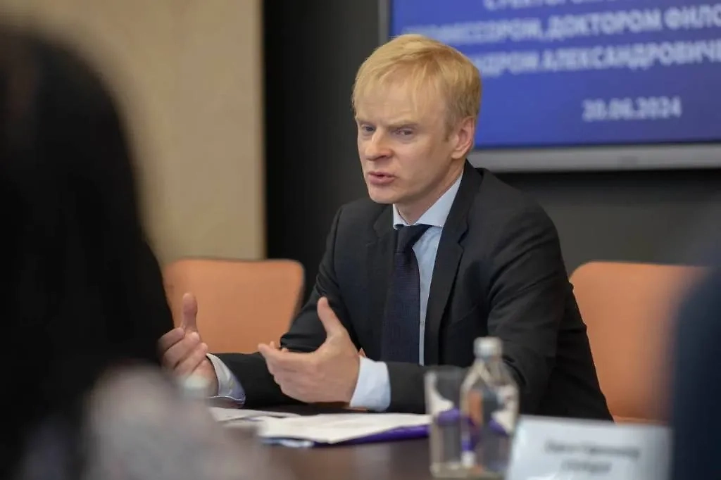 Ректор БФУ Александр Фёдоров. Обложка © Telegram / Новости БФУ им. И. Канта