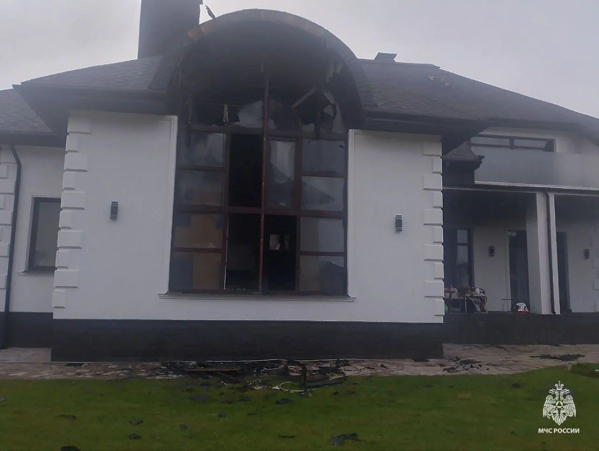 Коттедж, в котором всё произошло. Фото © Telegram/МЧС Московской области
