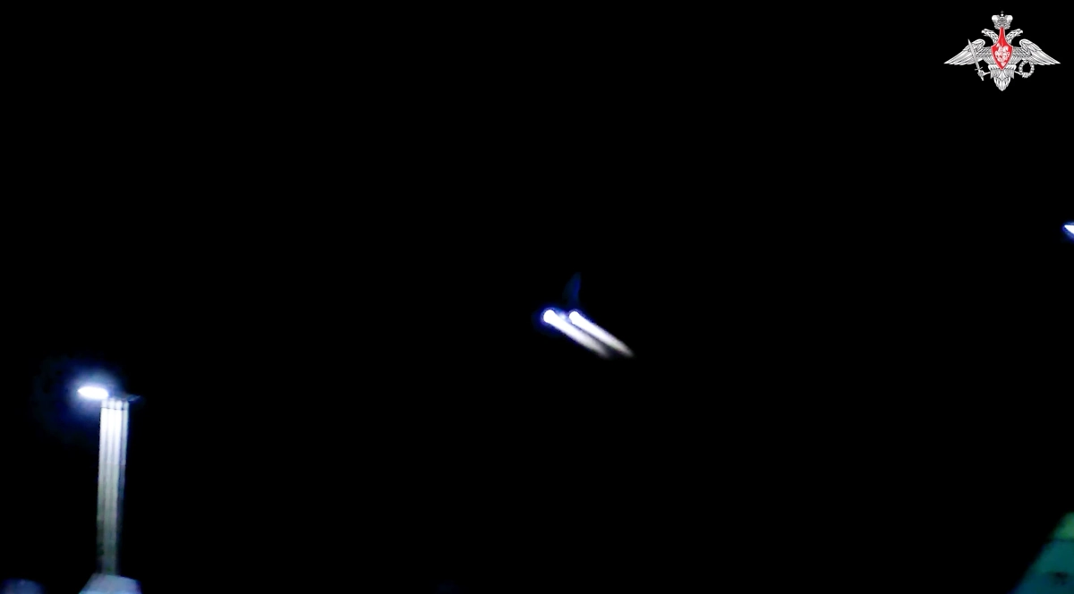 Истребители Су-30см и Су-35с ВС РФ. Обложка © Минобороны России