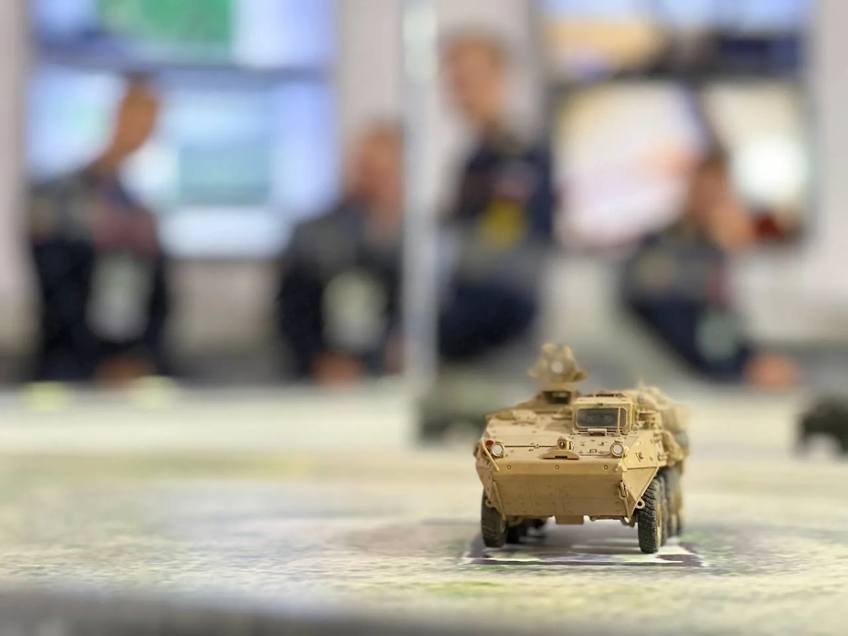 Модель бронетехники на форуме "Армия-2024". Фото © Life.ru / Павел Баранов