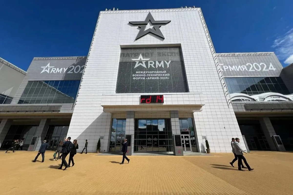 В Подмосковье открылся XX форум "Армия". Обложка © Life.ru / Павел Баранов