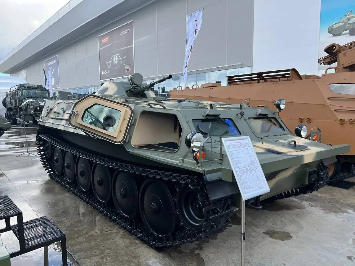 Танк на форуме "Армия-2024". Фото © Life.ru / Павел Баранов