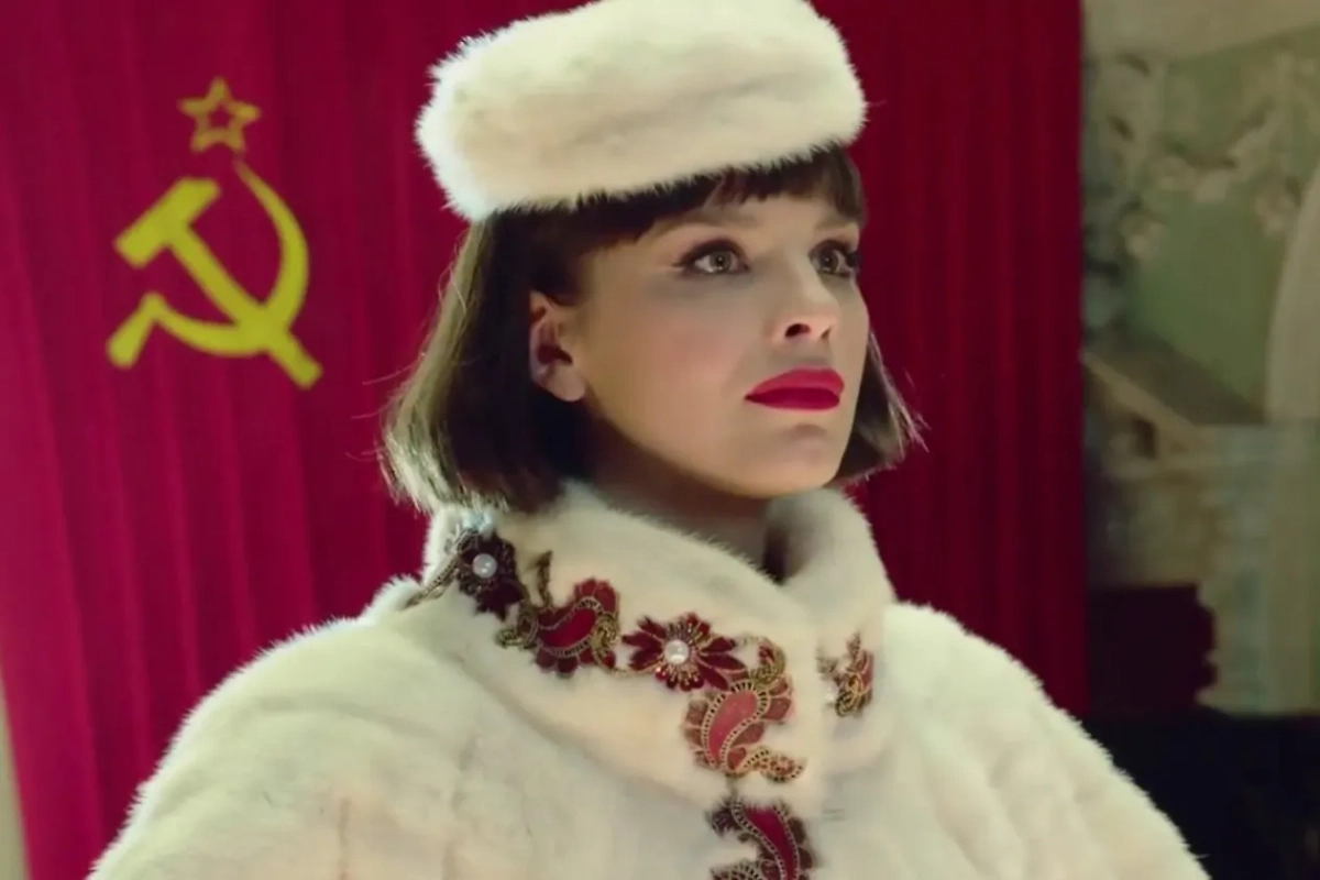 История советской манекенщицы Регины Збарской послужила основой для сериала "Красная королева". Фото © "Красная королева" (сериал 2015), режиссёр Алёна Райнер, сценаристы Елена Бойко, Мария Бек / Kinopoisk