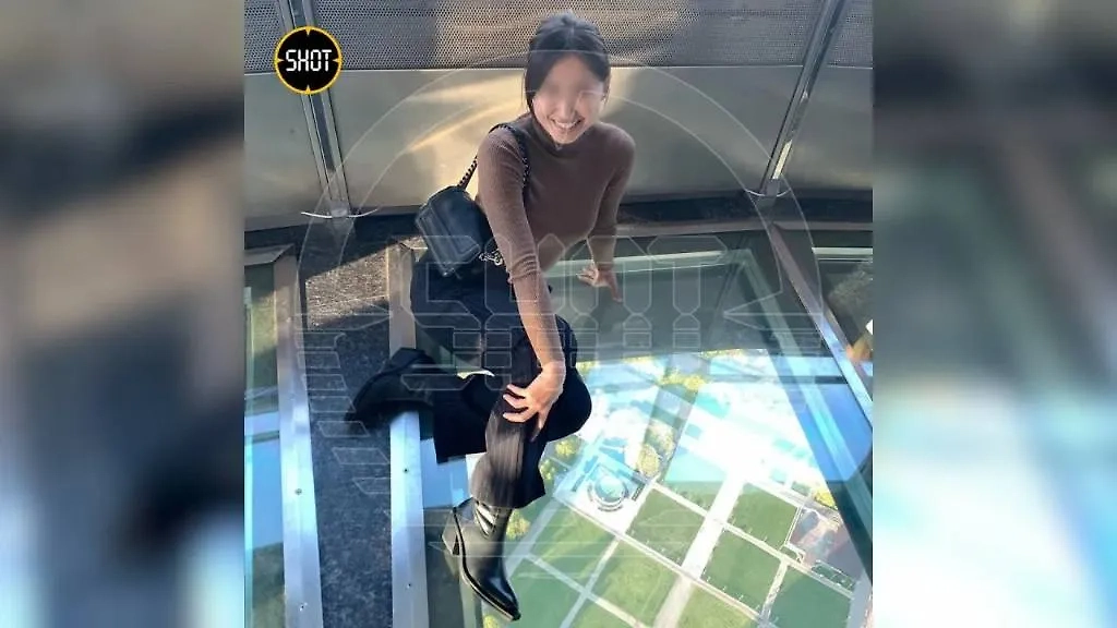 Гульнара была тяжело ранена в собственной квартире на 28 этаже при ударе дрона ВСУ по жилому дому в Саратове. Фото © SHOT