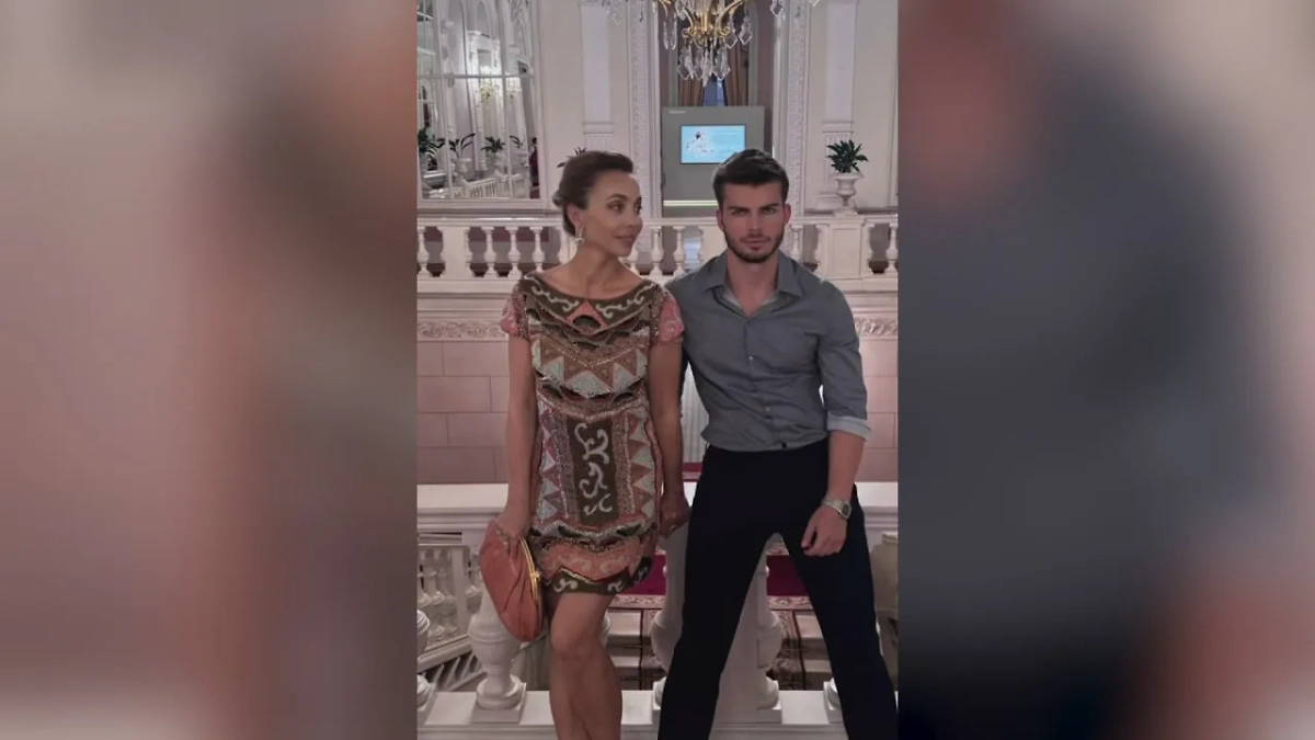 Марина Газманова с сыном Филиппом. Обложка © Instagram (признан экстремистской организацией и запрещён на территории Российской Федерации) / marinagazmanova