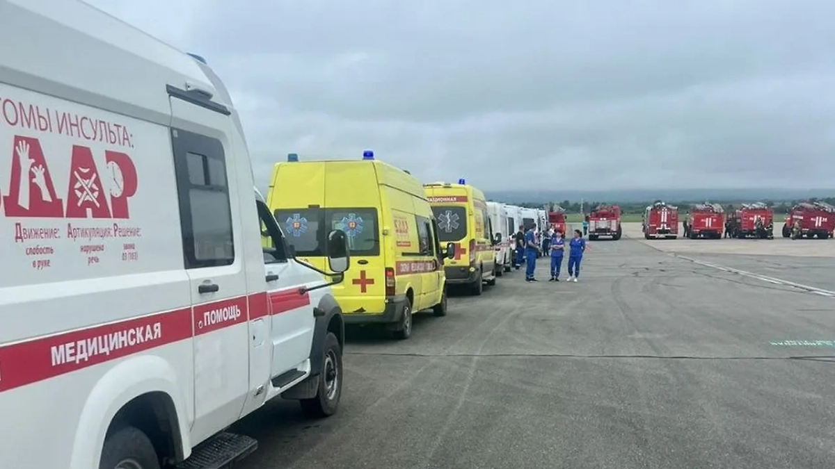 Обстановка в аэропорту Владивостока после возвращения воздушного судна. Фото © VK / Deita.ru — новости Дальнего Востока