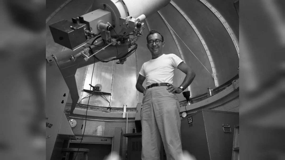 Американский астроном Арло Уделл Ландольт. Фото © Noirlab.edu