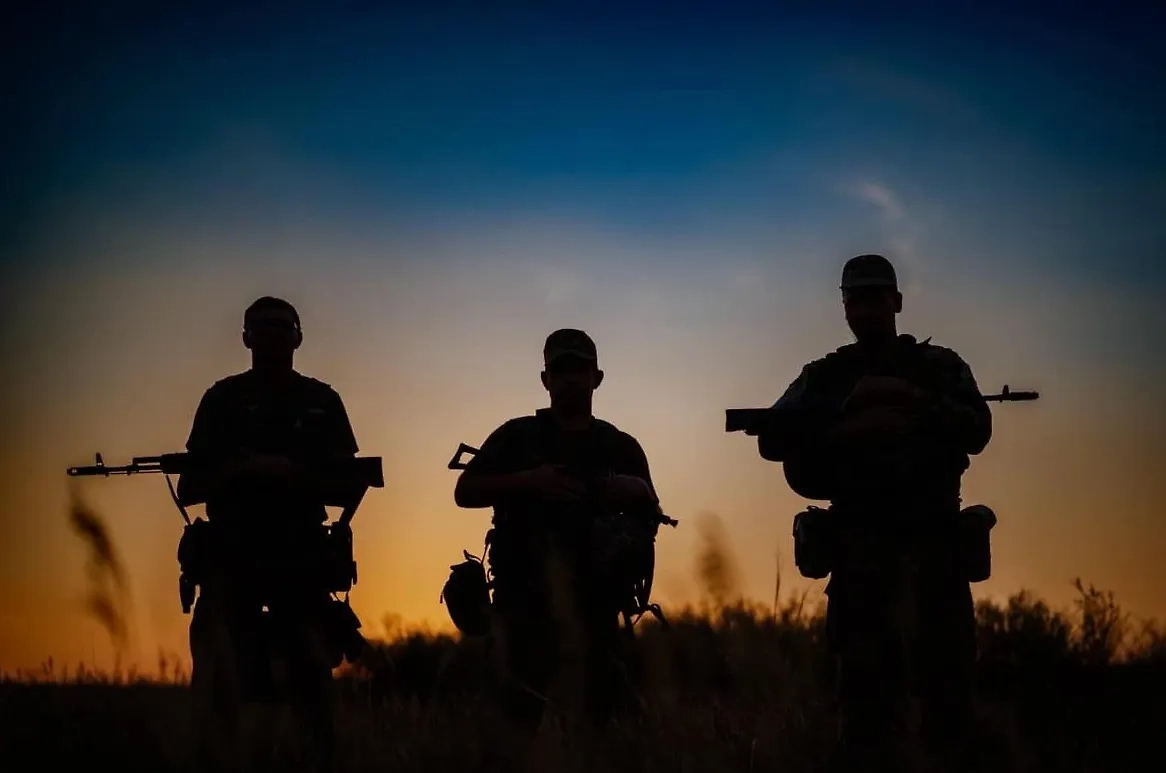 Бойцы ВСУ. Обложка © Telegram / Zelenskiy / Official