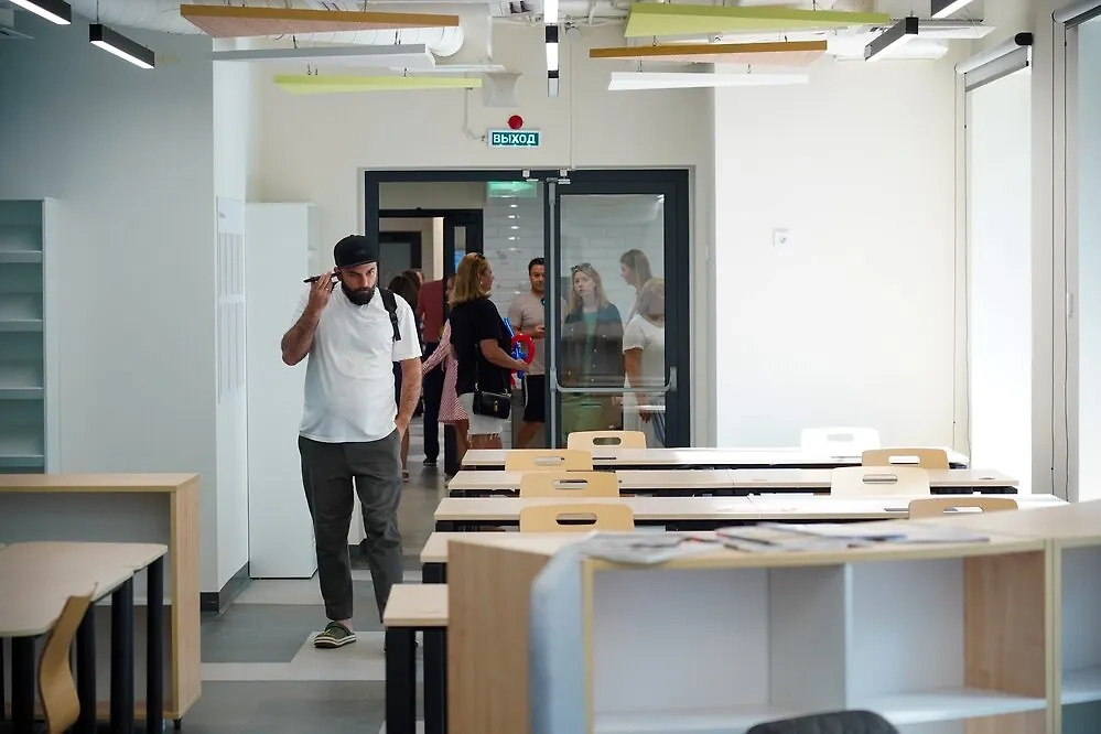 Родители учащихся имеют полное право не платить деньги на законных основаниях. Обложка © АГН "Москва" / Александр Авилов