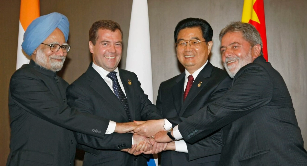 БРИКС — это неформальный клуб, объединяющий 10 государств, в которых живет почти 45% населения планеты. Фото © Wikipedia / Kremlin.ru