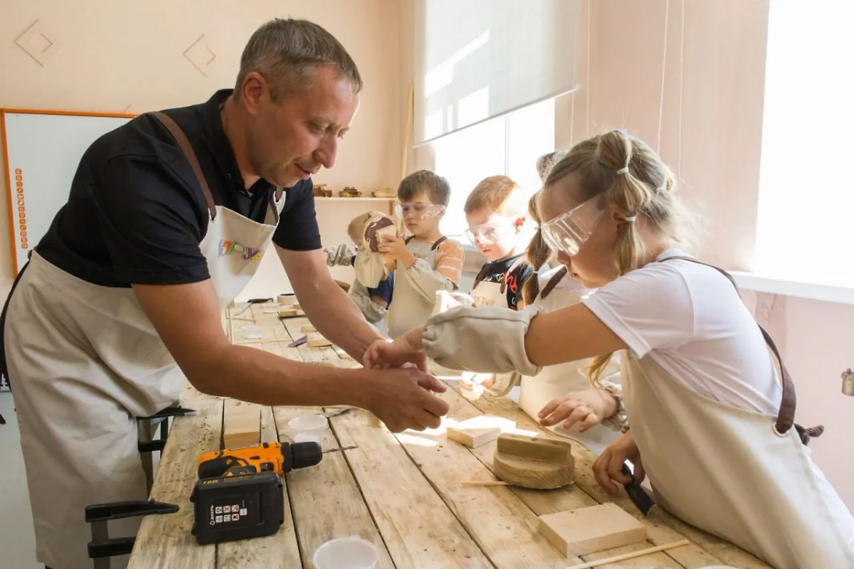 Президентские гранты по итогам первого конкурса 2024 г. получат 1559 НКО. Обложка © президентскиегранты.рф