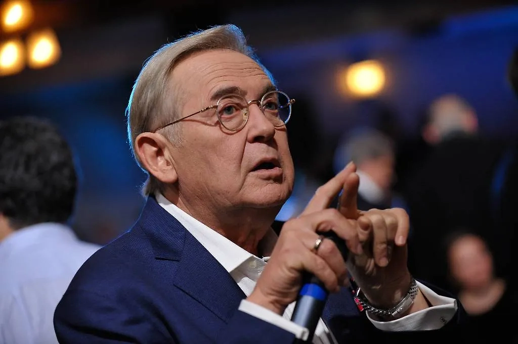 Юрий Стоянов. Обложка © Агентство "Москва" / Александр Авилов