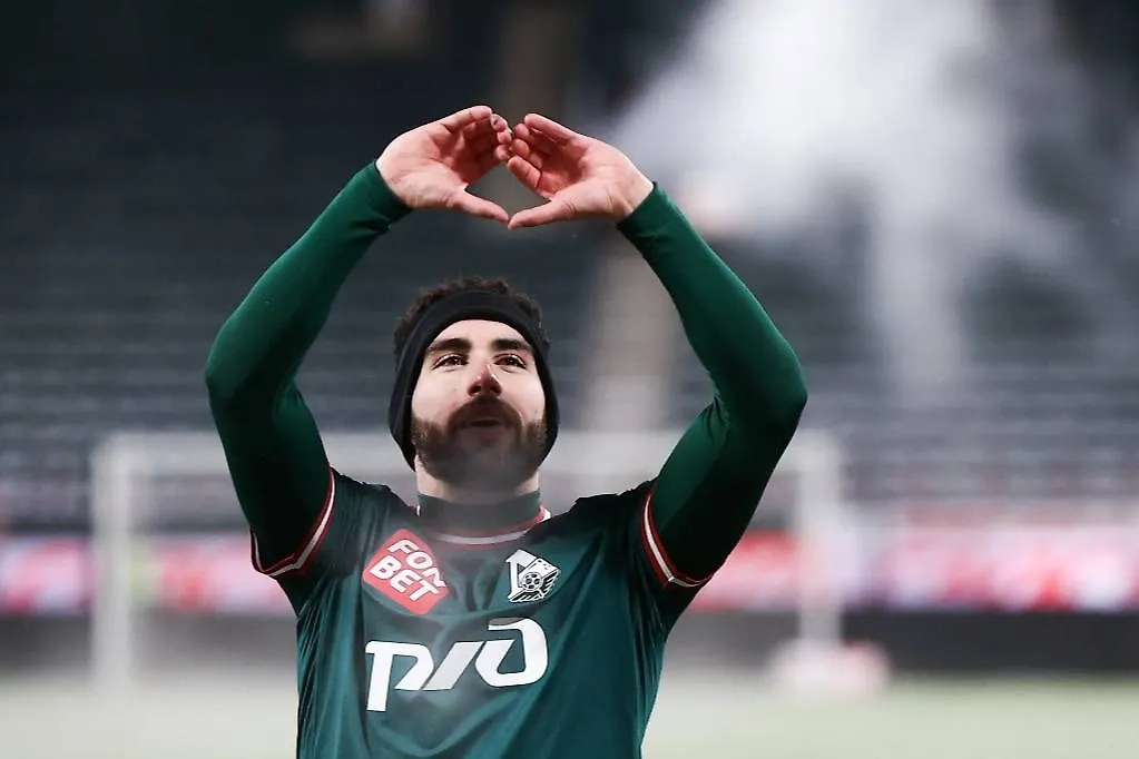 Обложка © ТАСС / Александр Щербак