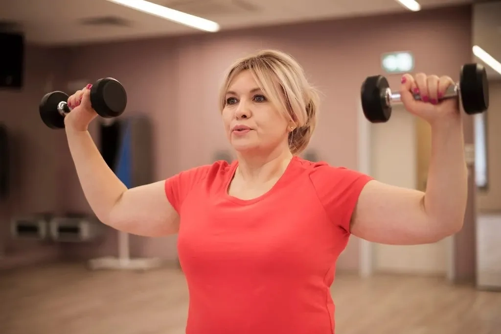 Шутки и мемы, которые идеально описывают жизнь после сорока. Фото © Freepik / gpointstudio