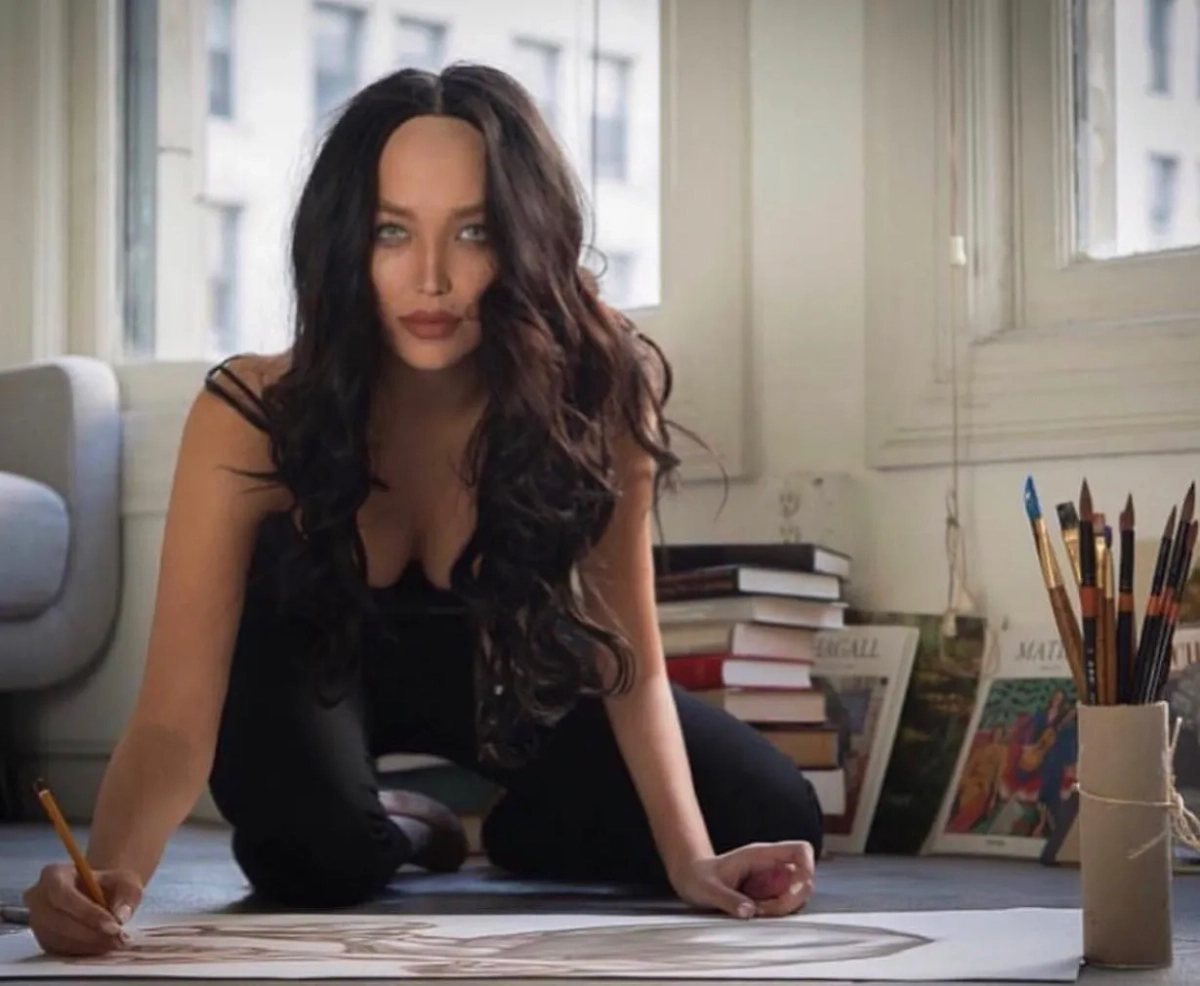 Злые языки утверждают, что Дарина не обошлась без пластики. Фото © Instagram (соцсеть запрещена в РФ; принадлежит корпорации Meta, которая признана в РФ экстремистской) / darina.ervin