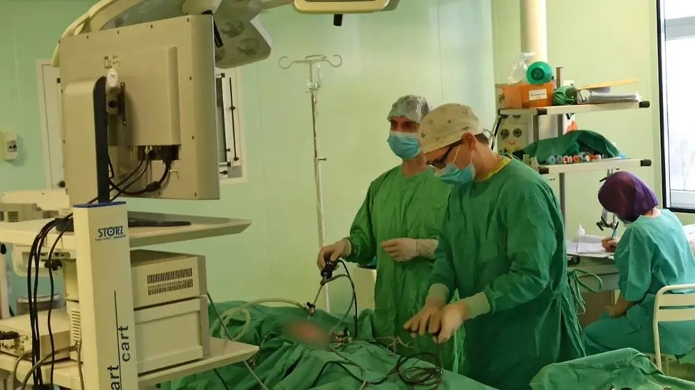 Подмосковные врачи удалили ребёнку кисту печени. Обложка © Минздрав Подмосковья