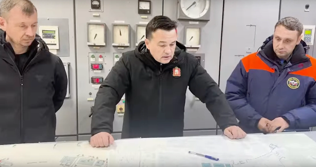 Андрей Воробьёв занялся замерзающими Подольска лишь на четвёртый день аварии. Фото © Vk / Андрей Воробьёв