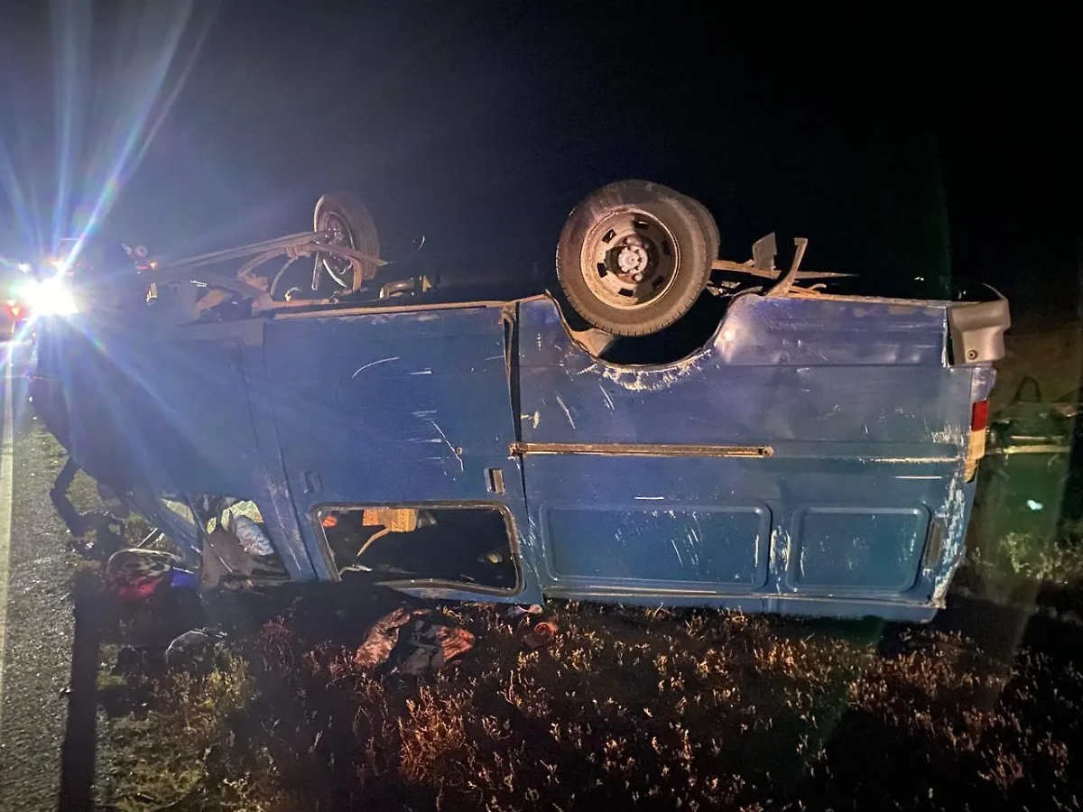 Место ДТП с «Газелью» в Волгоградской области. Обложка © Telegram / ГУ МВД России по Волгоградской области