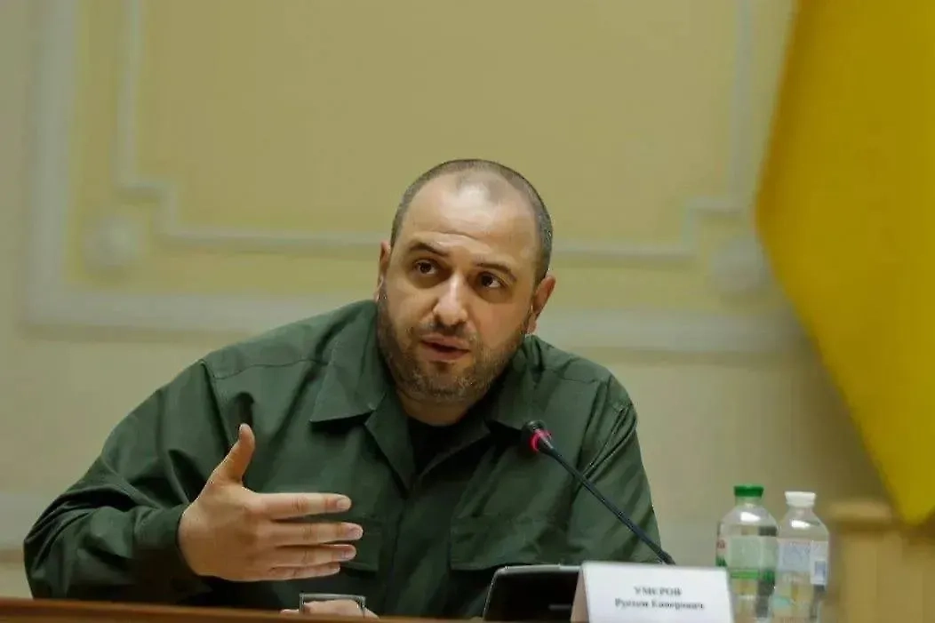 Министр обороны Украины Рустем Умеров. Фото © Міністерство оборони України