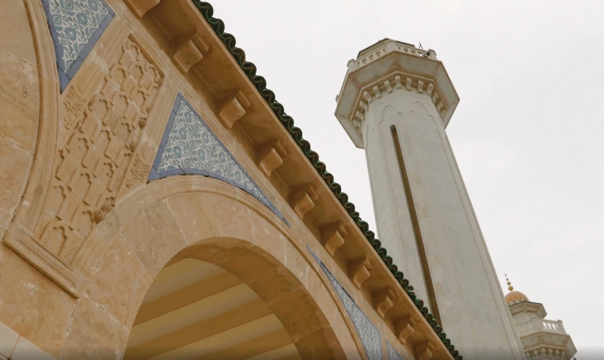 Тунис — это место, где оживают легенды Карфагена и где русская история оставила свой яркий след. Обложка © Life.ru 