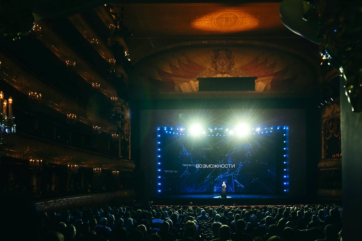 Награждение победителей чемпионата ArtMasters. Фото © Пресс-служба VK