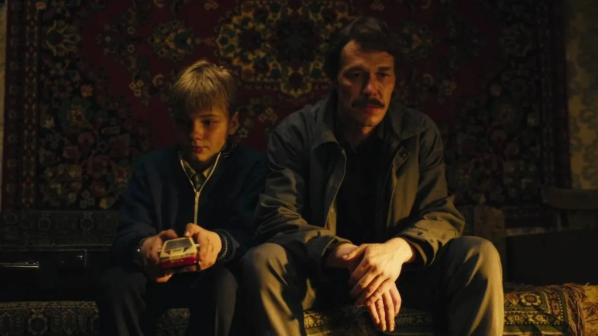 «Лихие» пишут хронику семьи, разрушение которой началось в 1990-е и продолжается © Кадр из фильма «Лихие», режиссёр Юрий Быков, сценарист Олег Маловичко / Kinopoisk