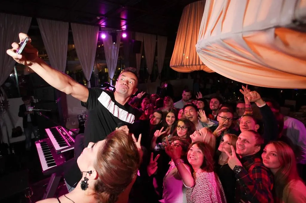 Алексей Серов из «Дискотеки Аварии». Обложка © ТАСС / Анна Салынская