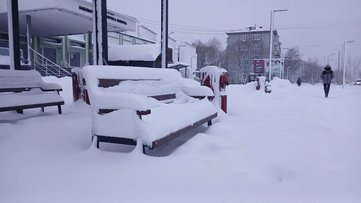 Благовещенск третий день засыпает снегом. Фото © VK / Амур.инфо