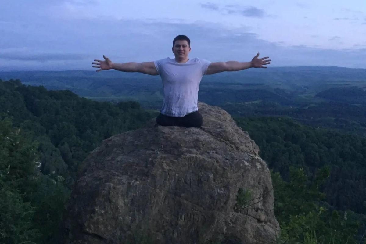 Обложка ©  VK / Рустам Набиев