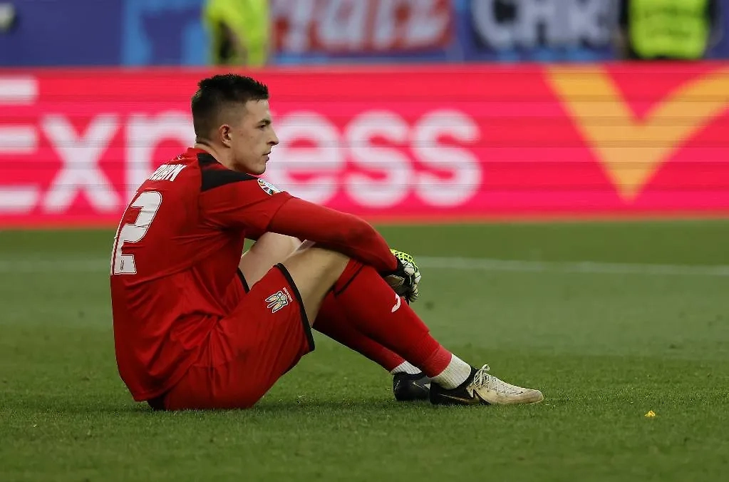 Украинский вратарь «Бенфики» Анатолий Трубин. Обложка © ТАСС/EPA/RONALD WITTEK