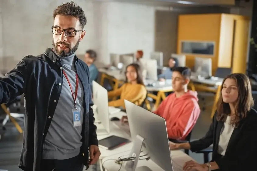 Цель Дня компьютерной грамотности — напомнить о безопасности. Фото © Shutterstock / FOTODOM / Gorodenkoff