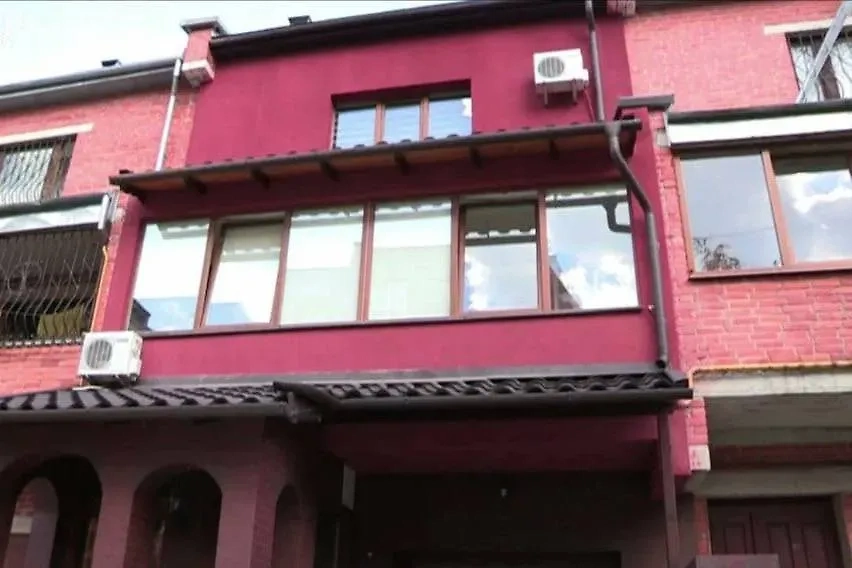 На Украине в квартирный скандал оказался втянут один из известных генералов ВСУ. Фото © Слидство.Инфо