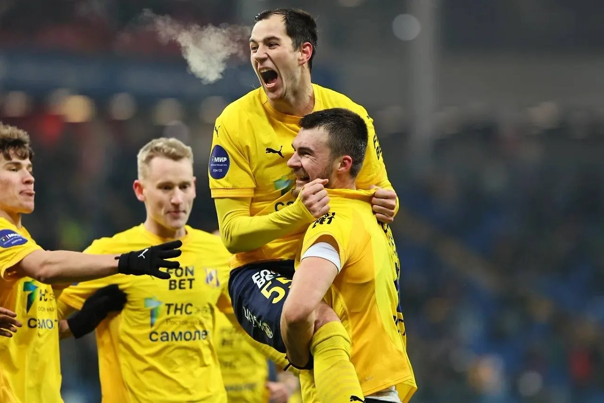 Игроки «Ростова» после гола в ворота «Пари НН» в 17-м туре РПЛ. Обложка © Telegram / ФК «Ростов»