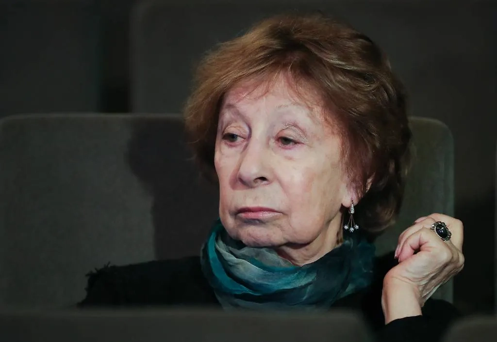 Лия Ахеджакова. Обложка © ТАСС / Михаил Терещенко