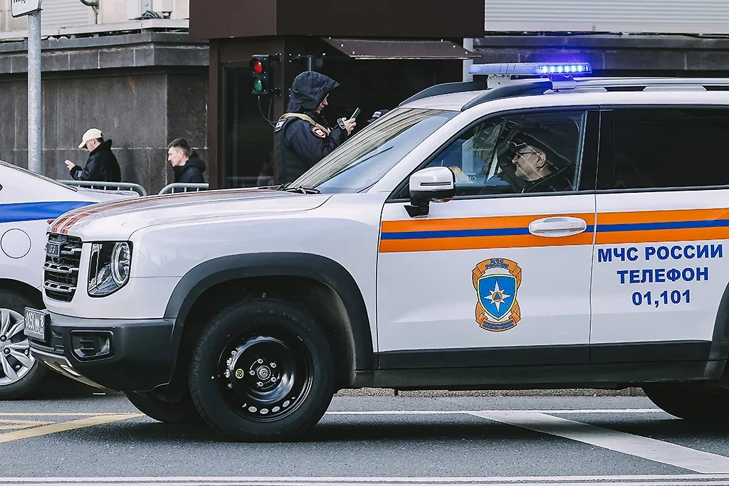 31 декабря свою работу продолжат экстренные службы, торговые компании, дежурные сотрудники ЖКХ и ряд производств. Фото © ТАСС / Андрей Любимов / РБК