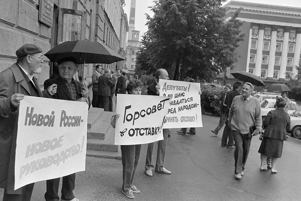 Горбачёв сам признал, что целью его жизни были распад СССР и уничтожение возглавляемой им Коммунистической партии Советского Союза. Фото © ТАСС / Олег Сизов