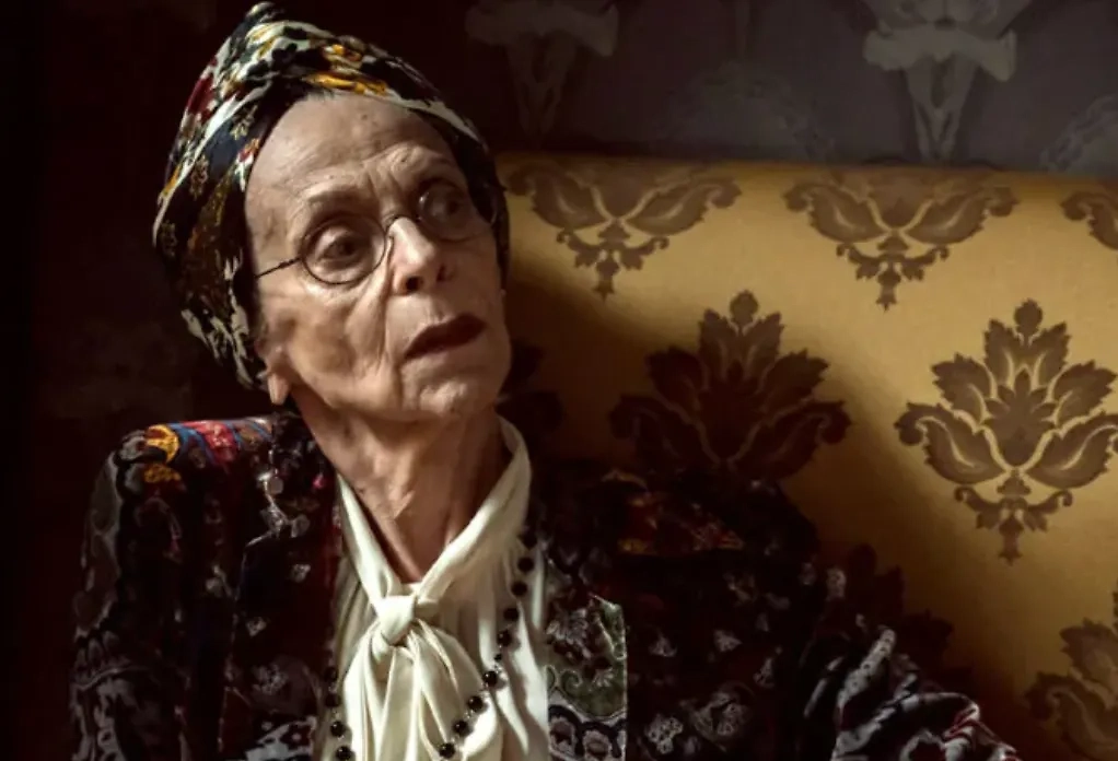 Ёла Санько — возвращение в кино после театра. Кадр из фильма «Преступление и наказание», режиссёр Владимир Мирзоев, сценарист Анастасия Мирзоева / Kinopoisk