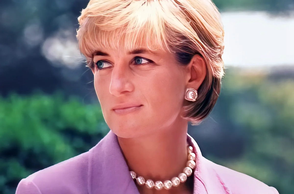 Принцесса Диана, завоевавшая безграничную народную любовь не только в Британии, но и во всём мире. Фото © Wikipedia / John Mathew Smith & www.celebrity-photos.com