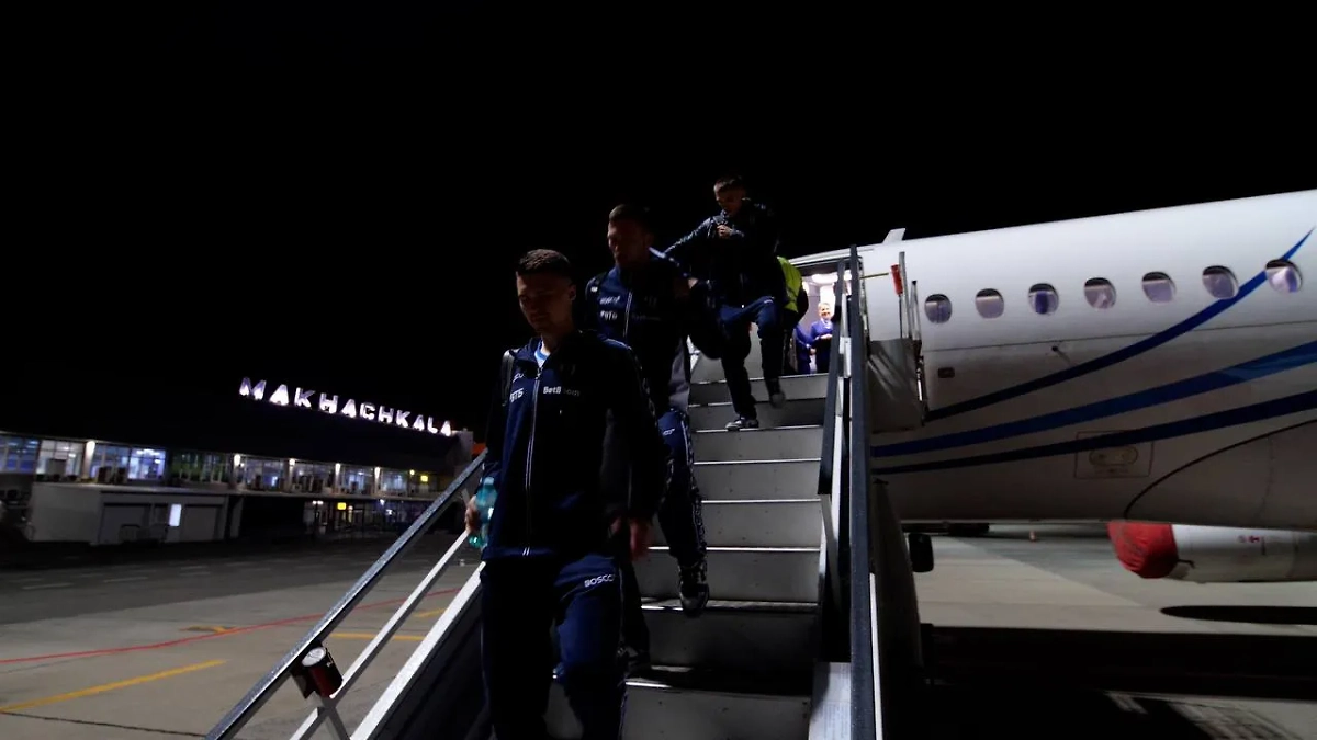 Футболисты в Махачкале. Фото © Telegram / ФК «Динамо» Москва