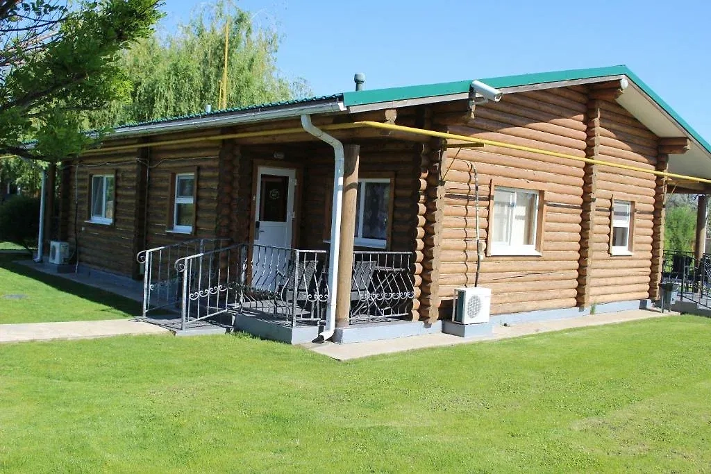 Хозяйство астраханской рыббазы. Фото © Yandex Map