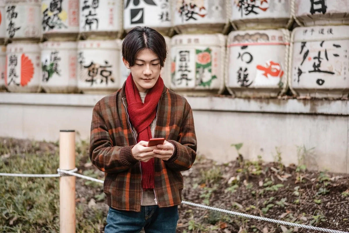 Фотограф написал вымышленную историю знакомства с несуществующей девушкой. Обложка © freepik.com / freepik