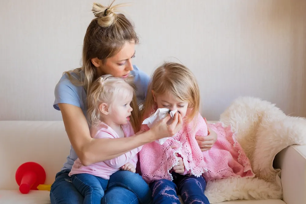 Микоплазменной пневмонией часто заражаются и дети. Фото © Shutterstock / FOTODOM / Kaspars Grinvalds