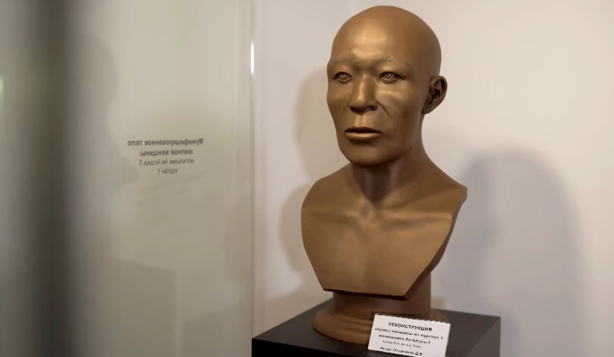 Реконструкция внешнего вида Принцессы Укоки при жизни. Фото © Youtube / Жизнь Своих с Евгением Кривцовым