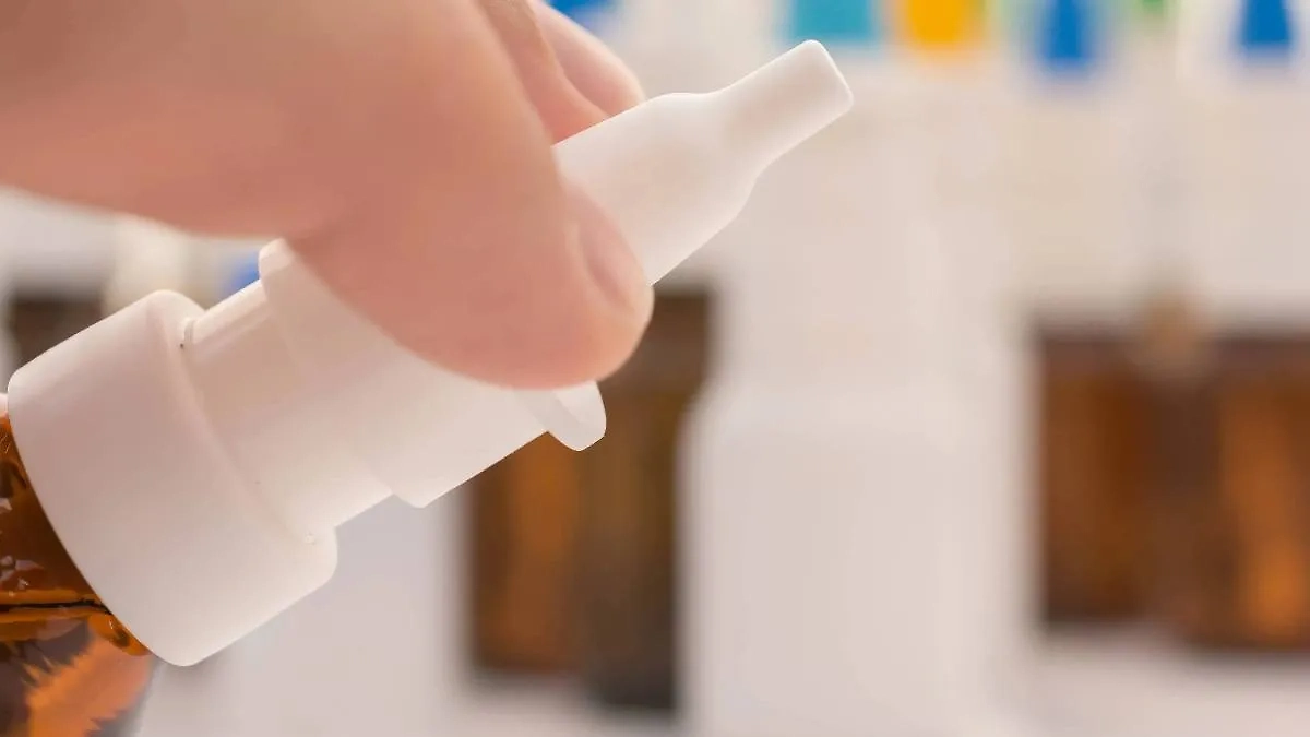 Лекарства для зимы: советы Life.ru, чем лечить ОРВИ. Фото © Shutterstock / FOTODOM / Ralf Geithe