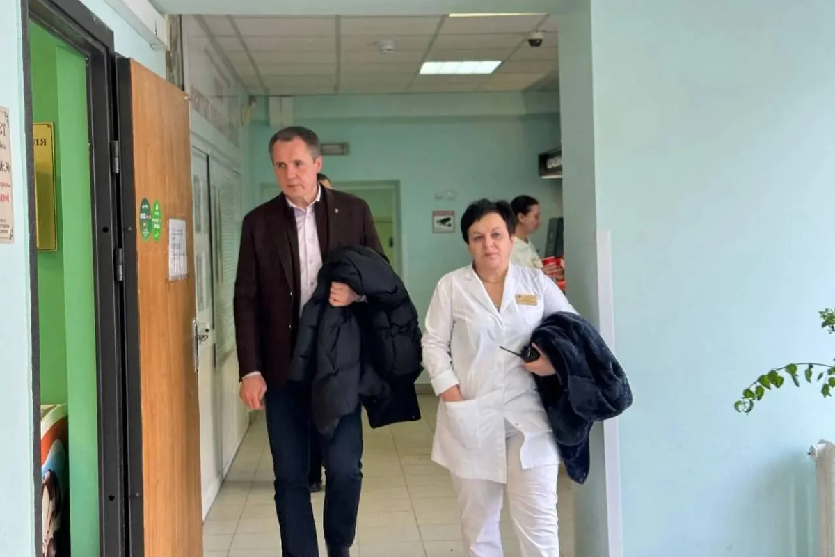 Губернатор Белгородской области Вячеслав Гладков в больнице после обстрела Белгорода со стороны ВСУ. Обложка © Telegram / Настоящий Гладков