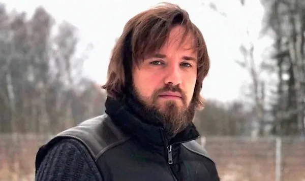 Артём Усс. Обложка © Facebook (соцсеть запрещена в РФ; принадлежит корпорации Meta, которая признана в РФ экстремистской) / Игорь Клюшин